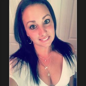 Meet your Posher, Stacy